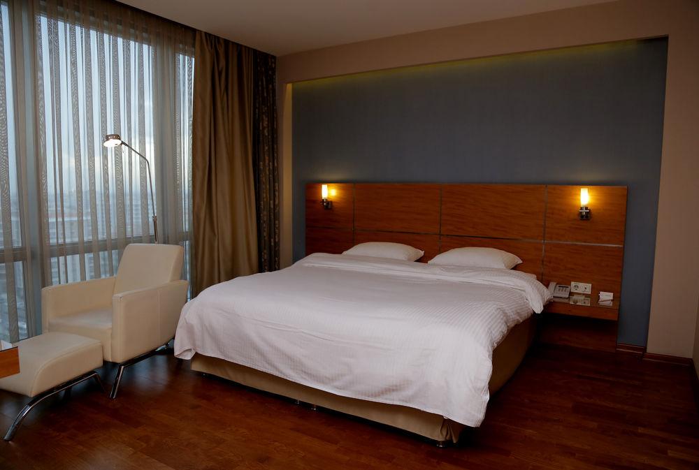 Anemon Cigli Hotel Smirne Esterno foto