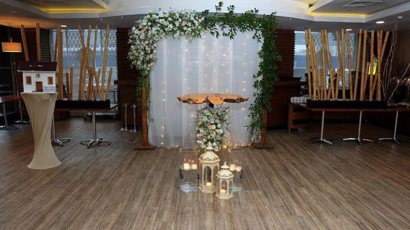 Anemon Cigli Hotel Smirne Esterno foto